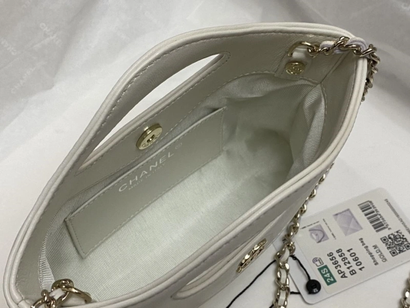 Chanel Shopping Bags 4017-0648