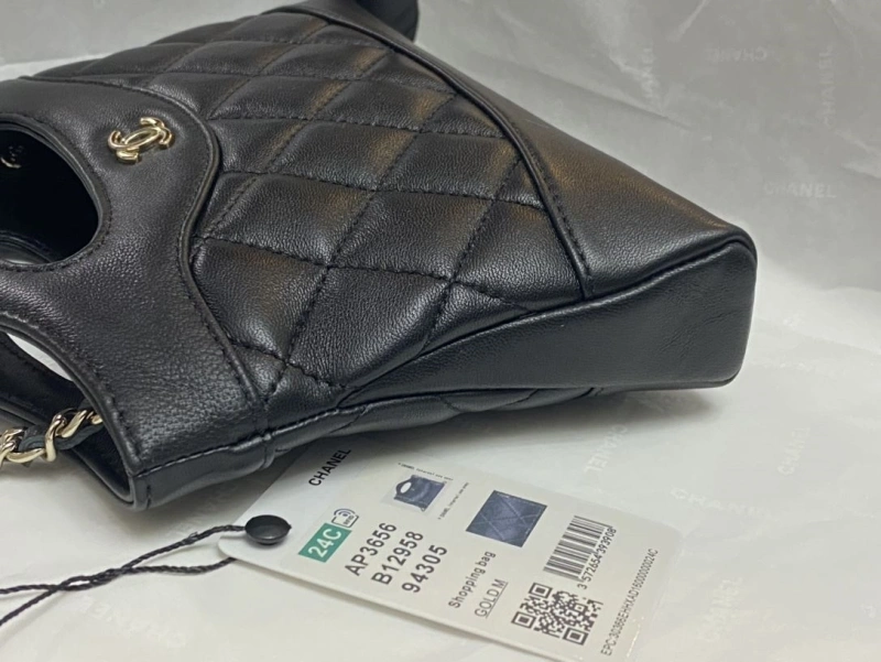 Chanel Shopping Bags 4017-0652