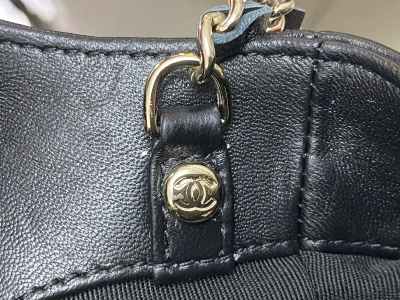 Chanel Shopping Bags 4017-0652