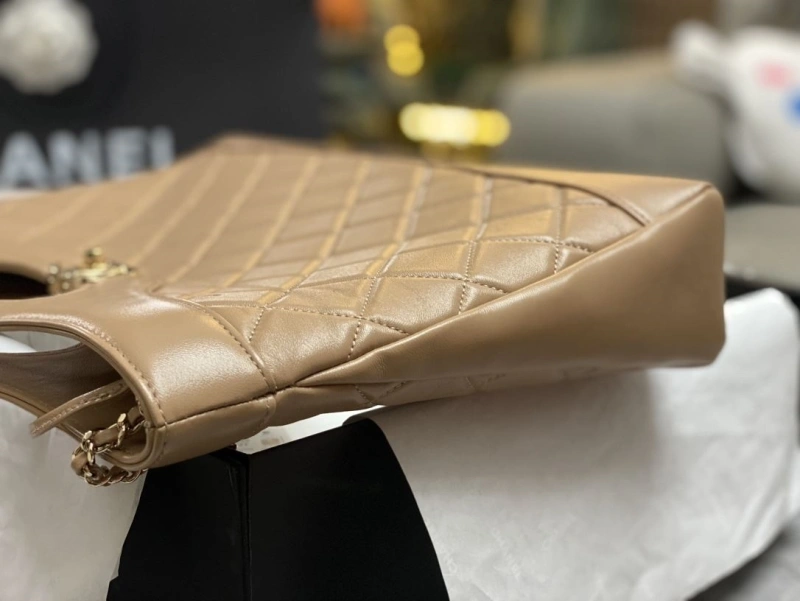 Chanel Shopping Bags 4017-0654