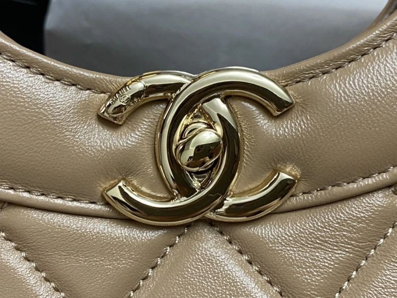 Chanel Shopping Bags 4017-0654