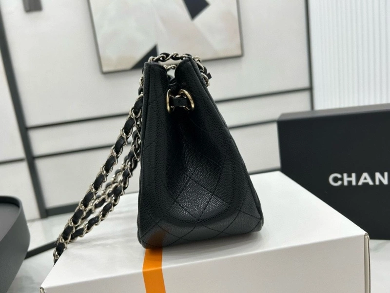 Chanel Shopping Bags 4017-0666