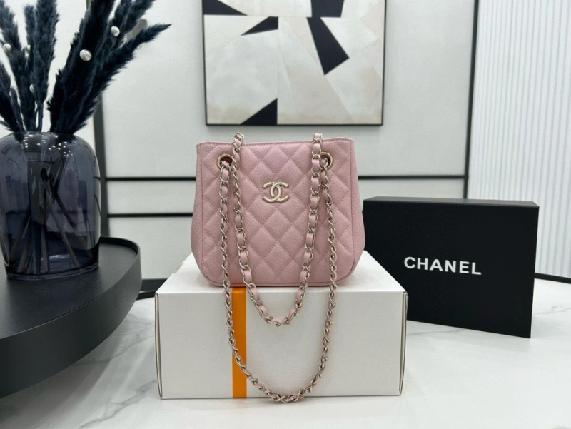 Chanel Shopping Bags 4017-0667