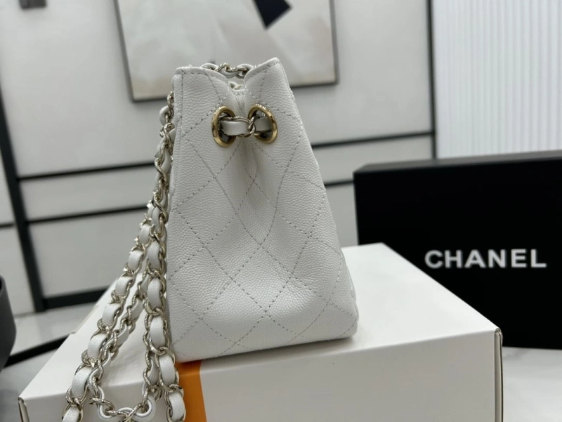 Chanel Shopping Bags 4017-0668