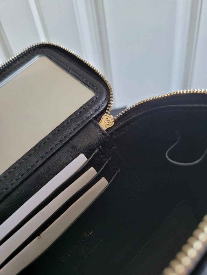 Chanel Cosmetic Bags 4017-0676