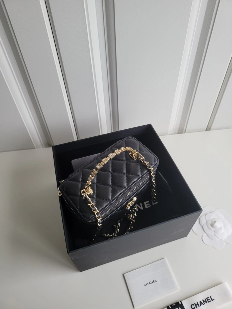 Chanel Cosmetic Bags 4017-0677