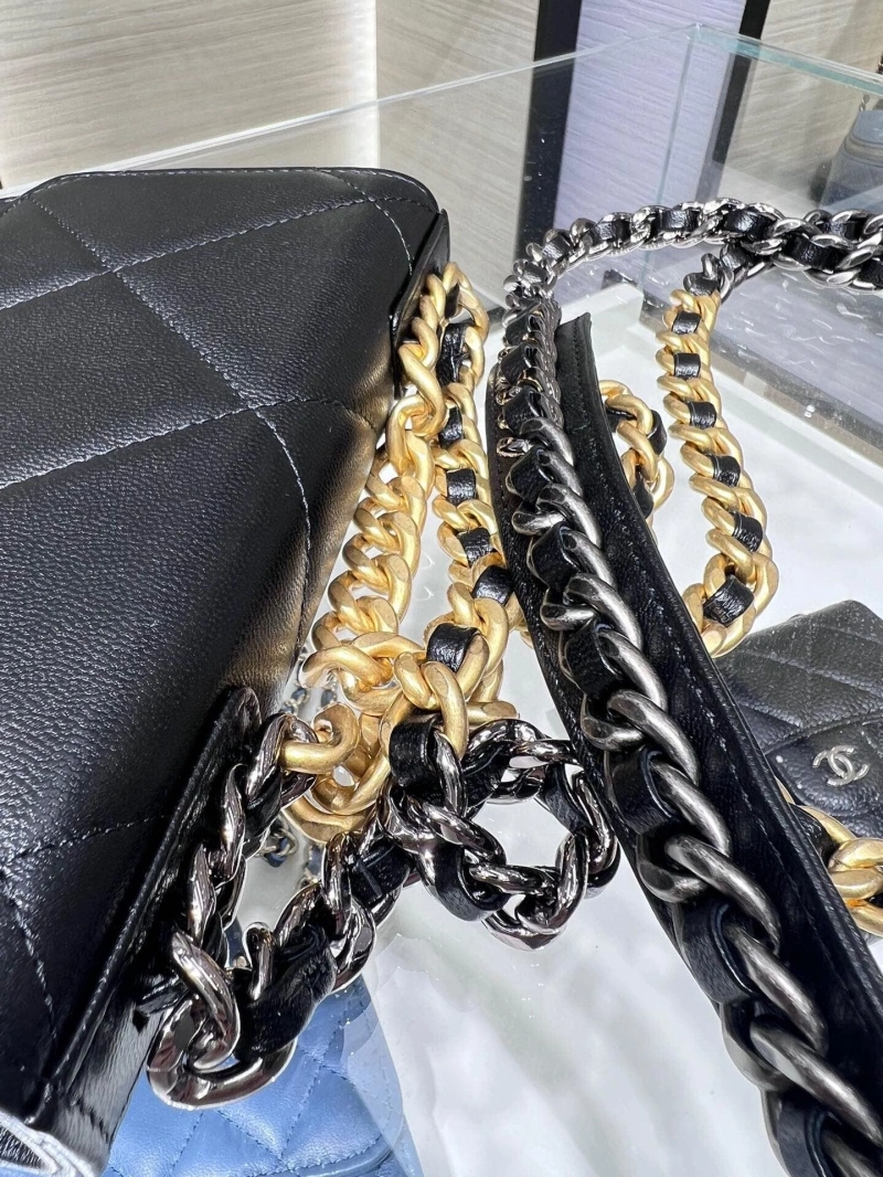 Chanel 19 Bags 4017-0694