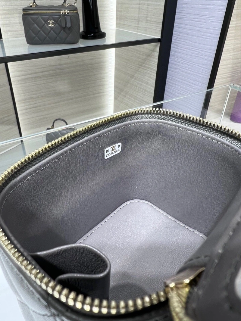 Chanel Cosmetic Bags 4017-0698