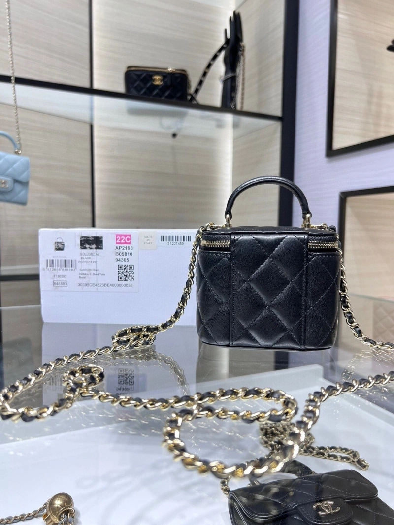 Chanel Cosmetic Bags 4017-0701