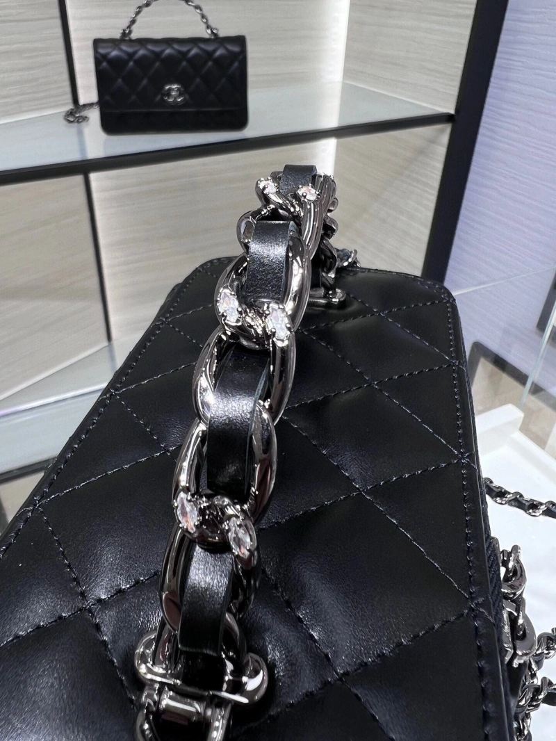 Chanel Cosmetic Bags 4017-0702