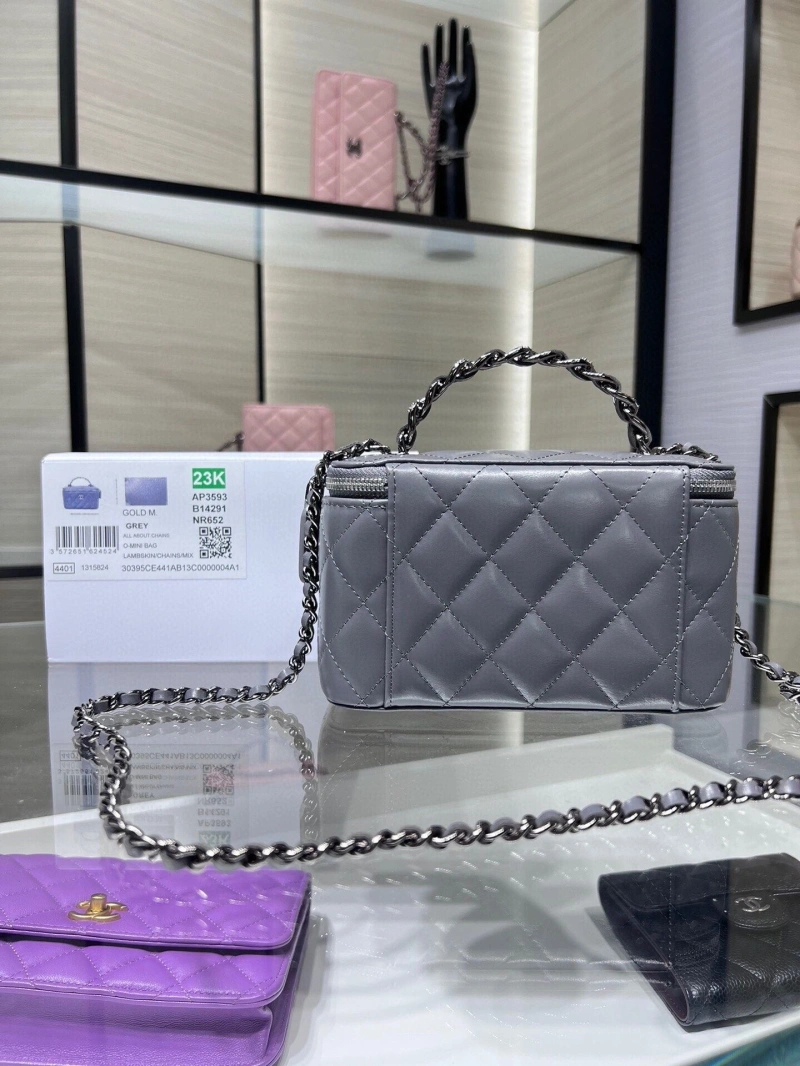 Chanel Cosmetic Bags 4017-0703