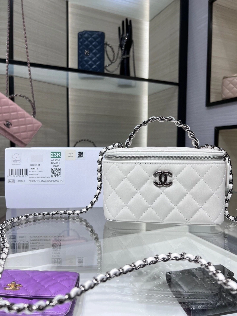 Chanel Cosmetic Bags 4017-0704