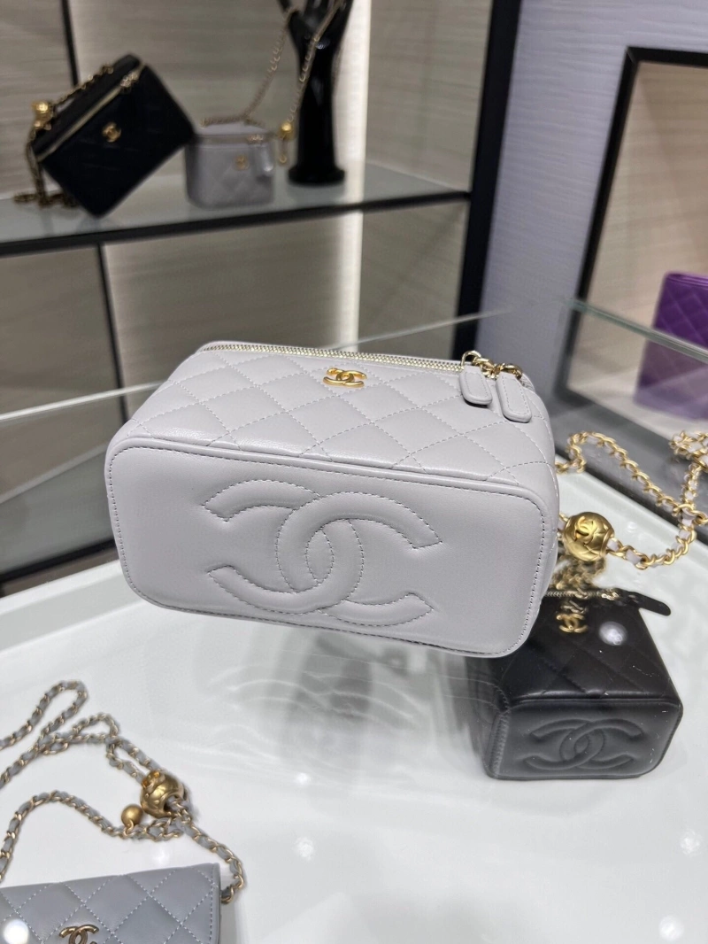 Chanel Cosmetic Bags 4017-0705
