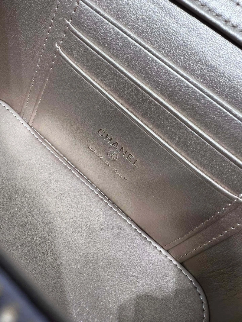 Chanel Cosmetic Bags 4017-0705