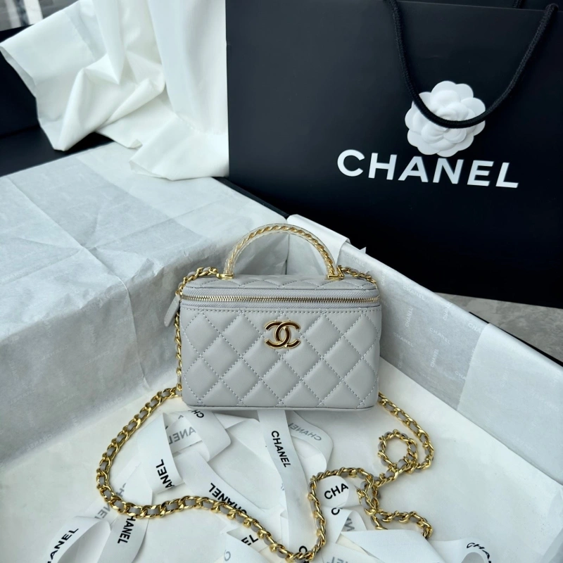 Chanel Cosmetic Bags 4017-0762