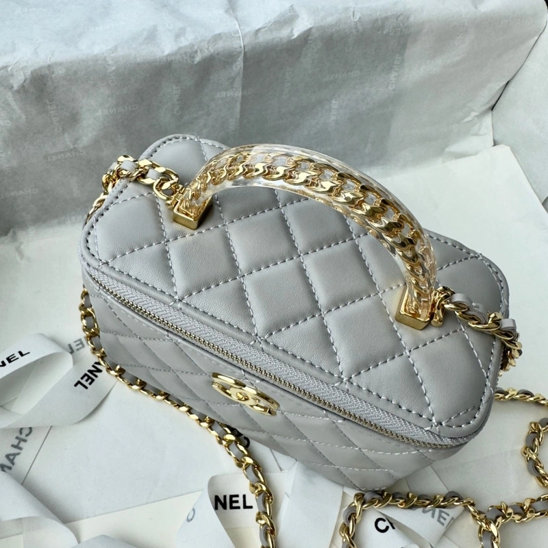 Chanel Cosmetic Bags 4017-0762