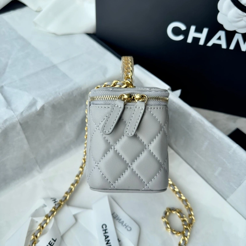 Chanel Cosmetic Bags 4017-0762