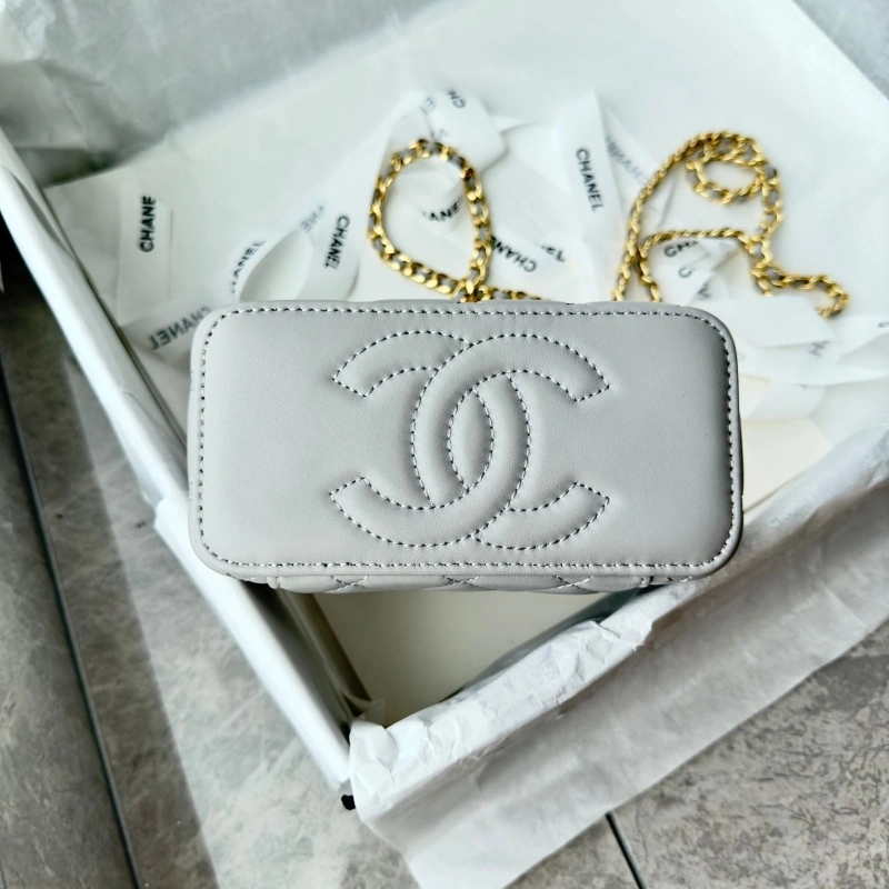Chanel Cosmetic Bags 4017-0762