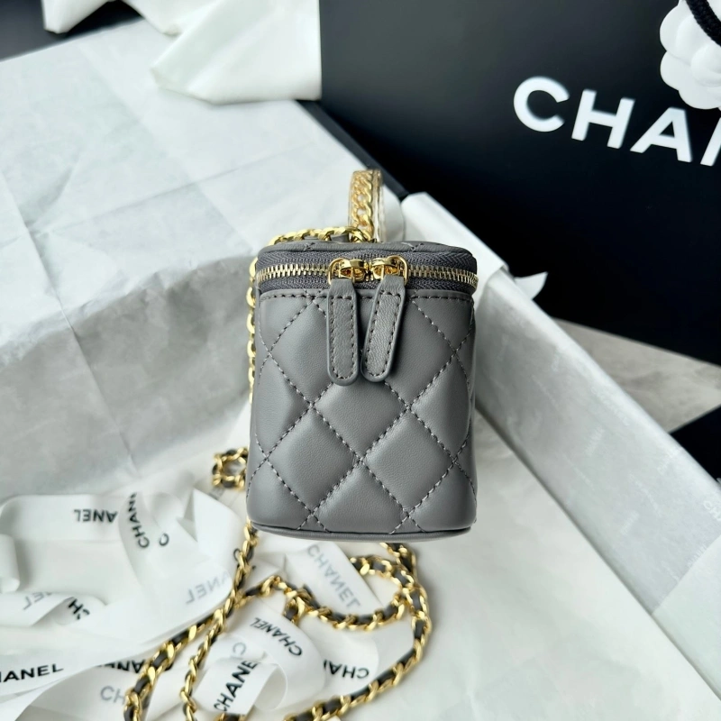 Chanel Cosmetic Bags 4017-0766
