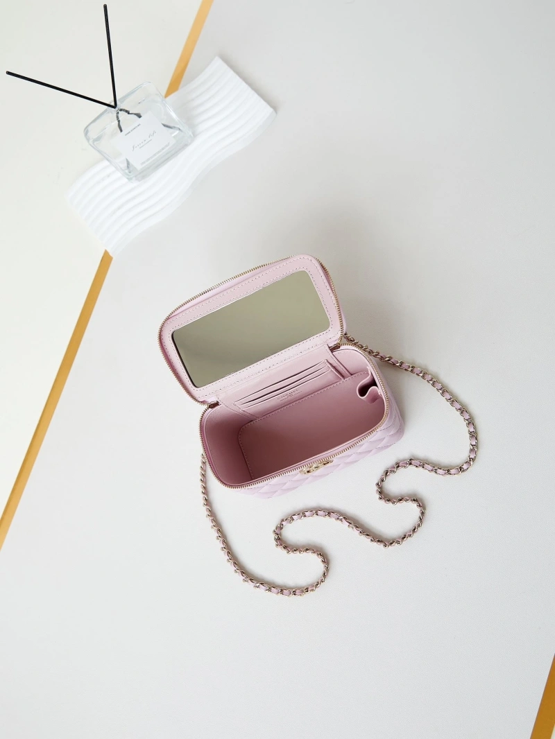 Chanel Cosmetic Bags 4017-0810