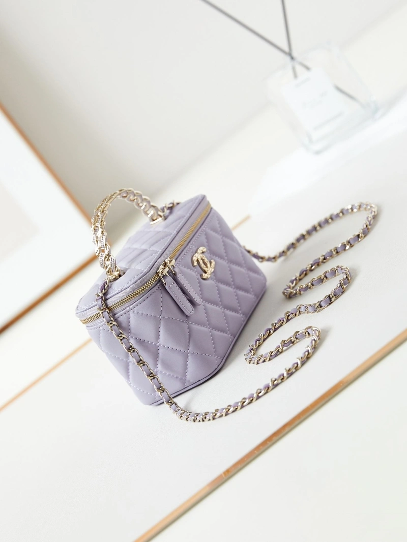 Chanel Cosmetic Bags 4017-0812