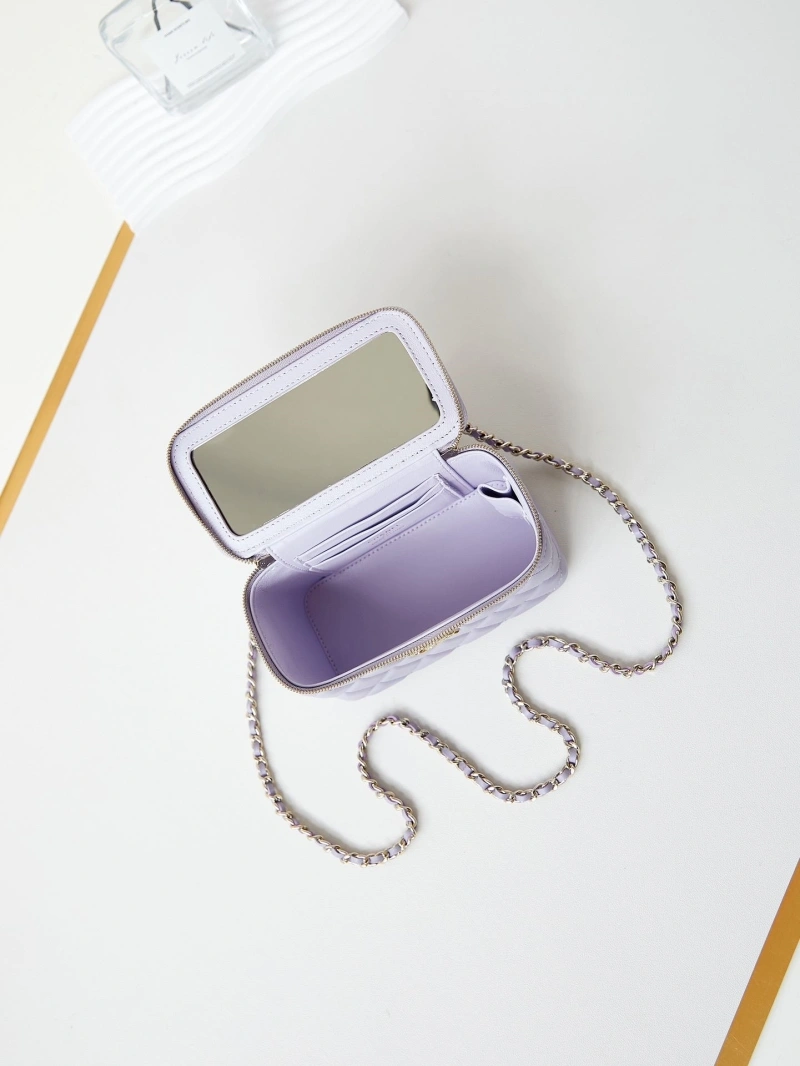 Chanel Cosmetic Bags 4017-0812