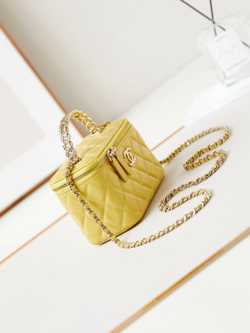 Chanel Cosmetic Bags 4017-0814