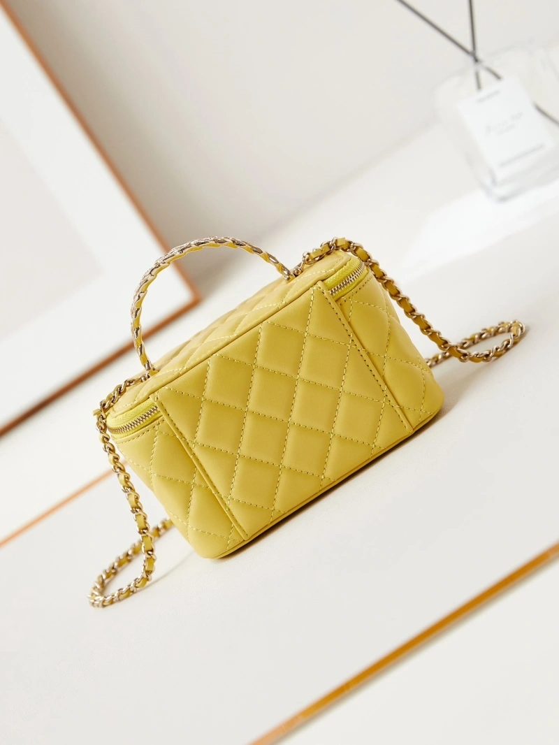 Chanel Cosmetic Bags 4017-0814