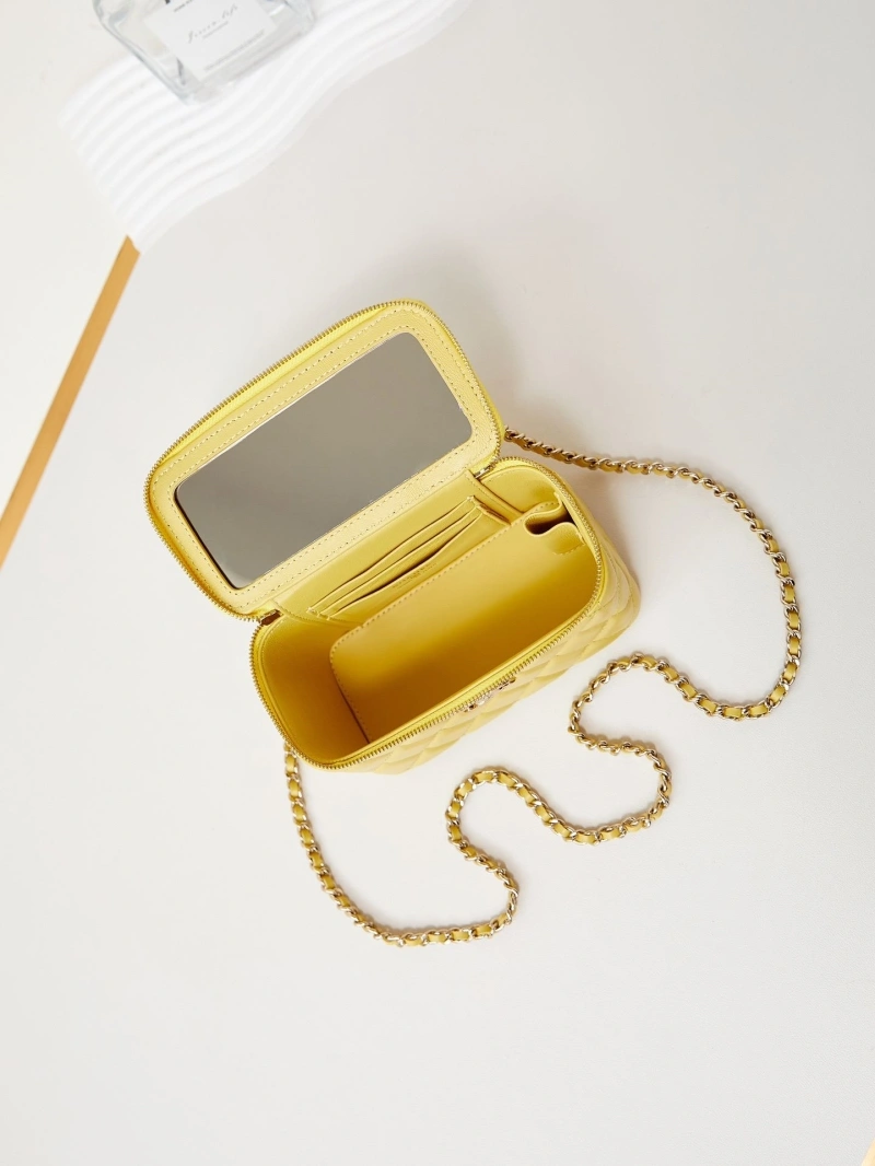 Chanel Cosmetic Bags 4017-0814