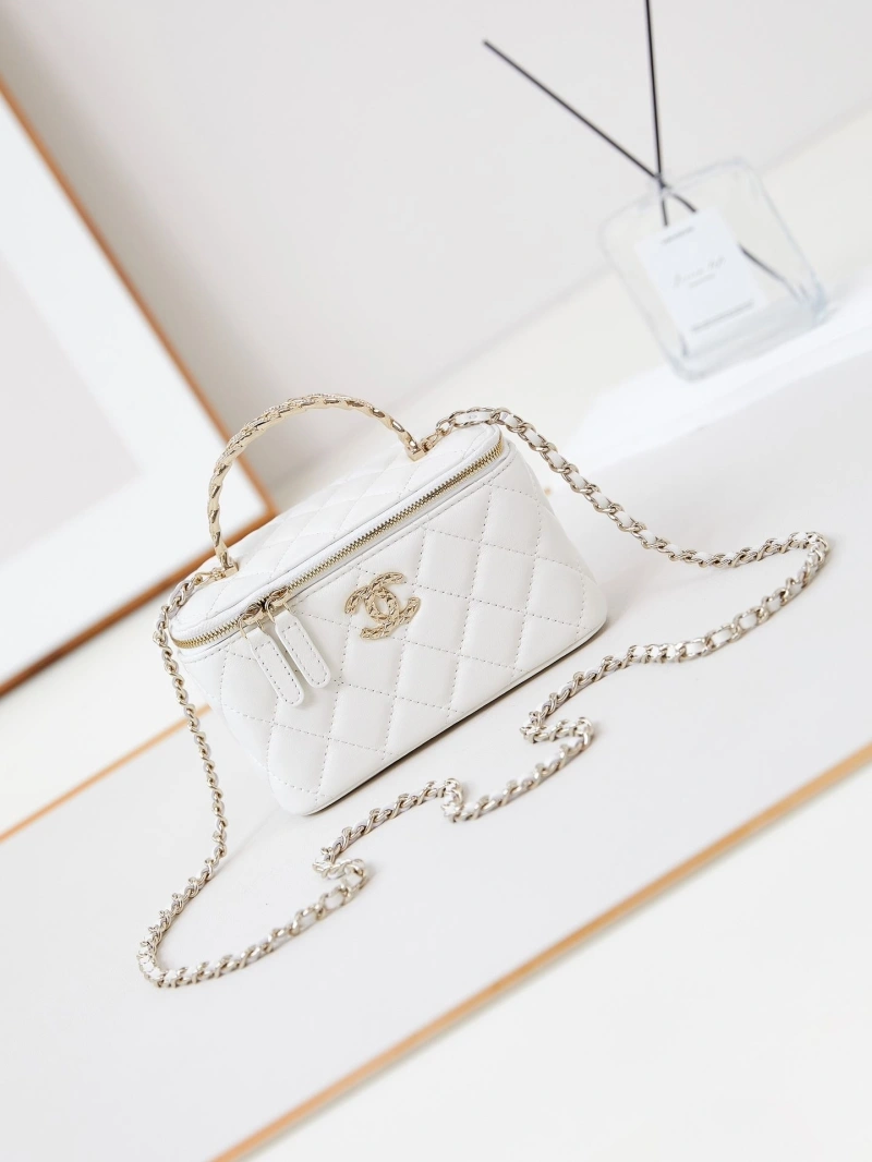 Chanel Cosmetic Bags 4017-0816