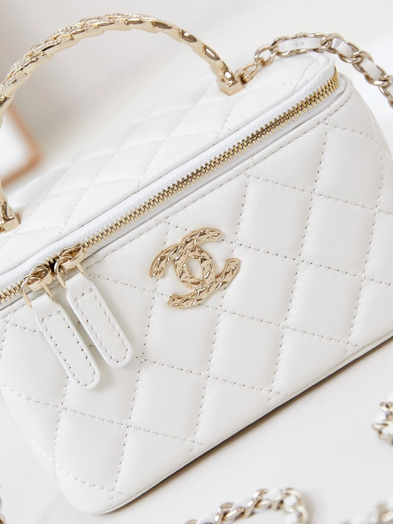 Chanel Cosmetic Bags 4017-0816