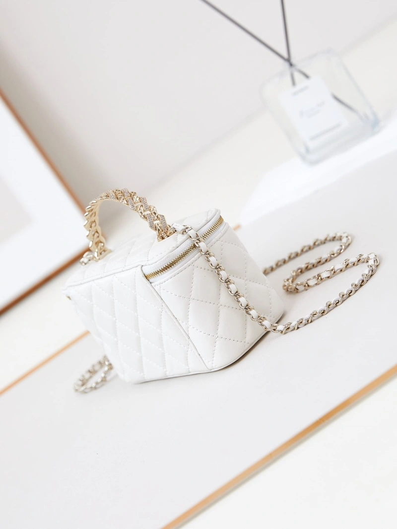 Chanel Cosmetic Bags 4017-0816