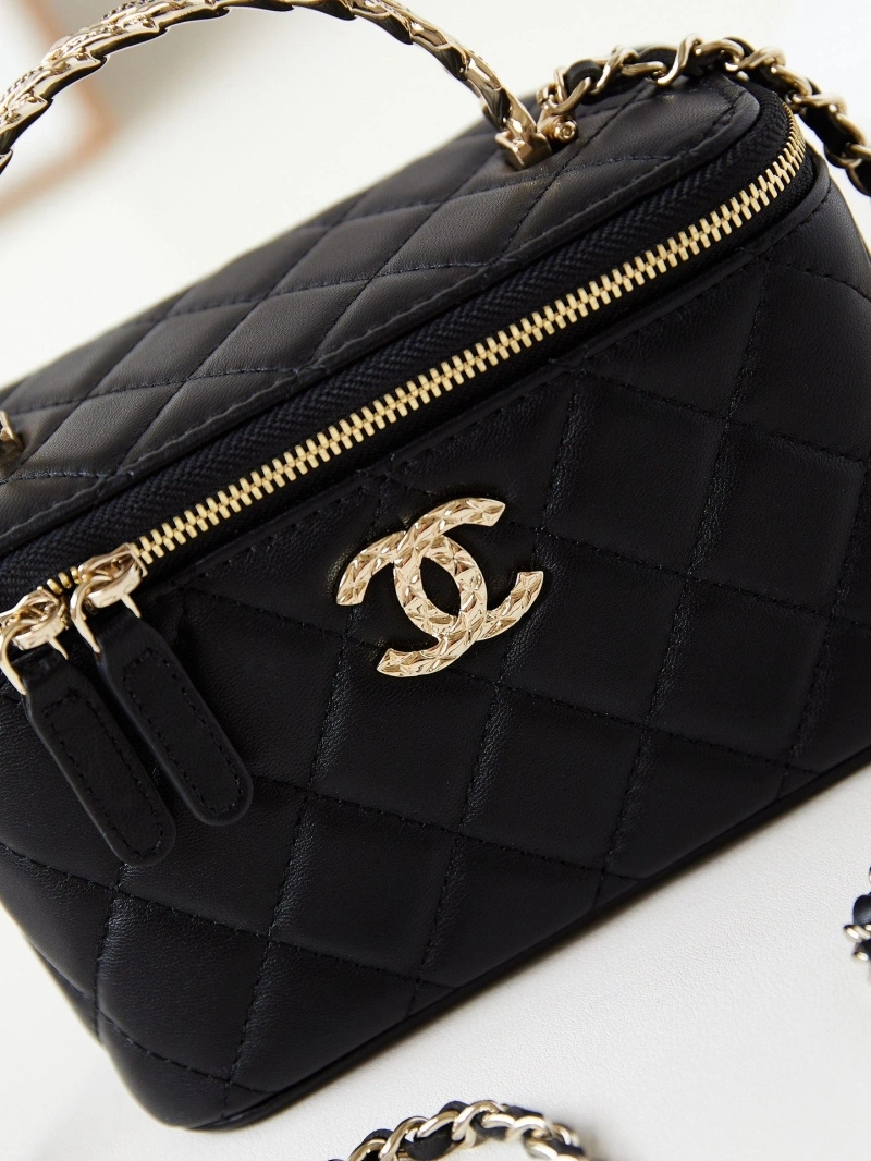 Chanel Cosmetic Bags 4017-0817