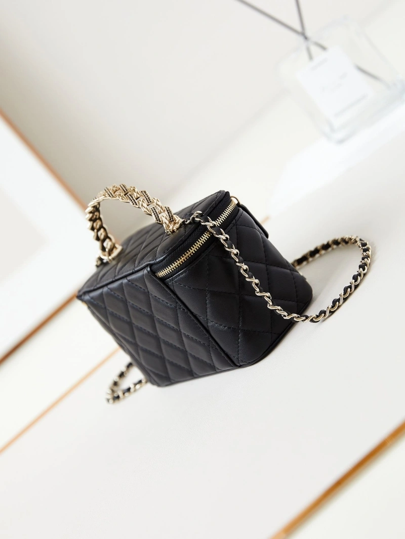 Chanel Cosmetic Bags 4017-0817