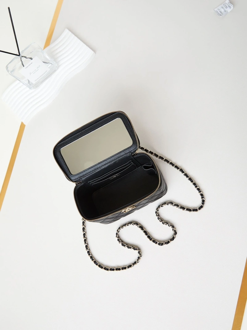 Chanel Cosmetic Bags 4017-0817