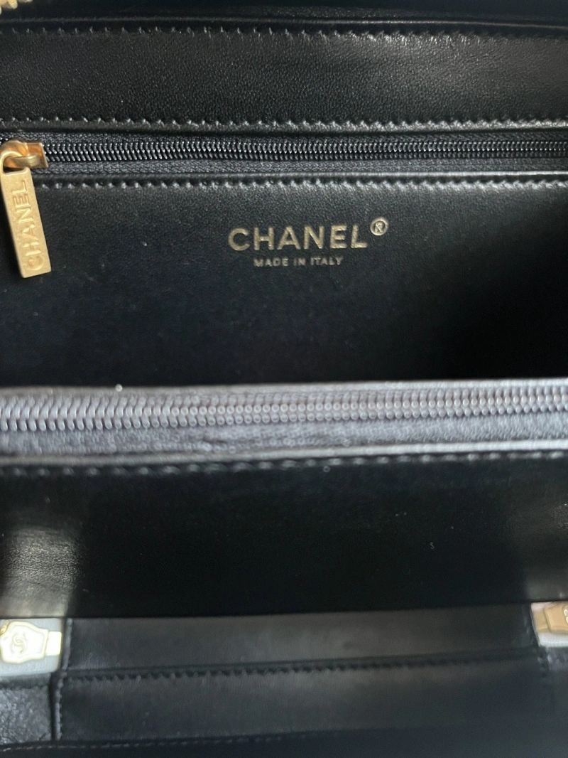 Chanel Cosmetic Bags 4017-0820