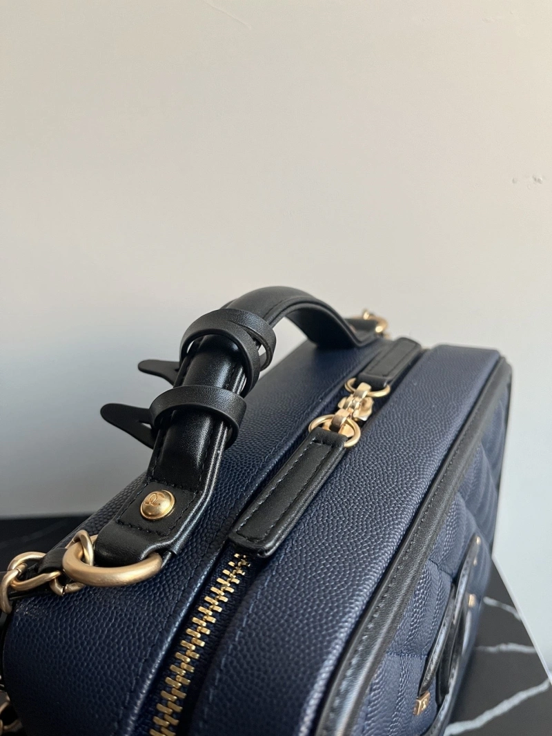 Chanel Cosmetic Bags 4017-0821