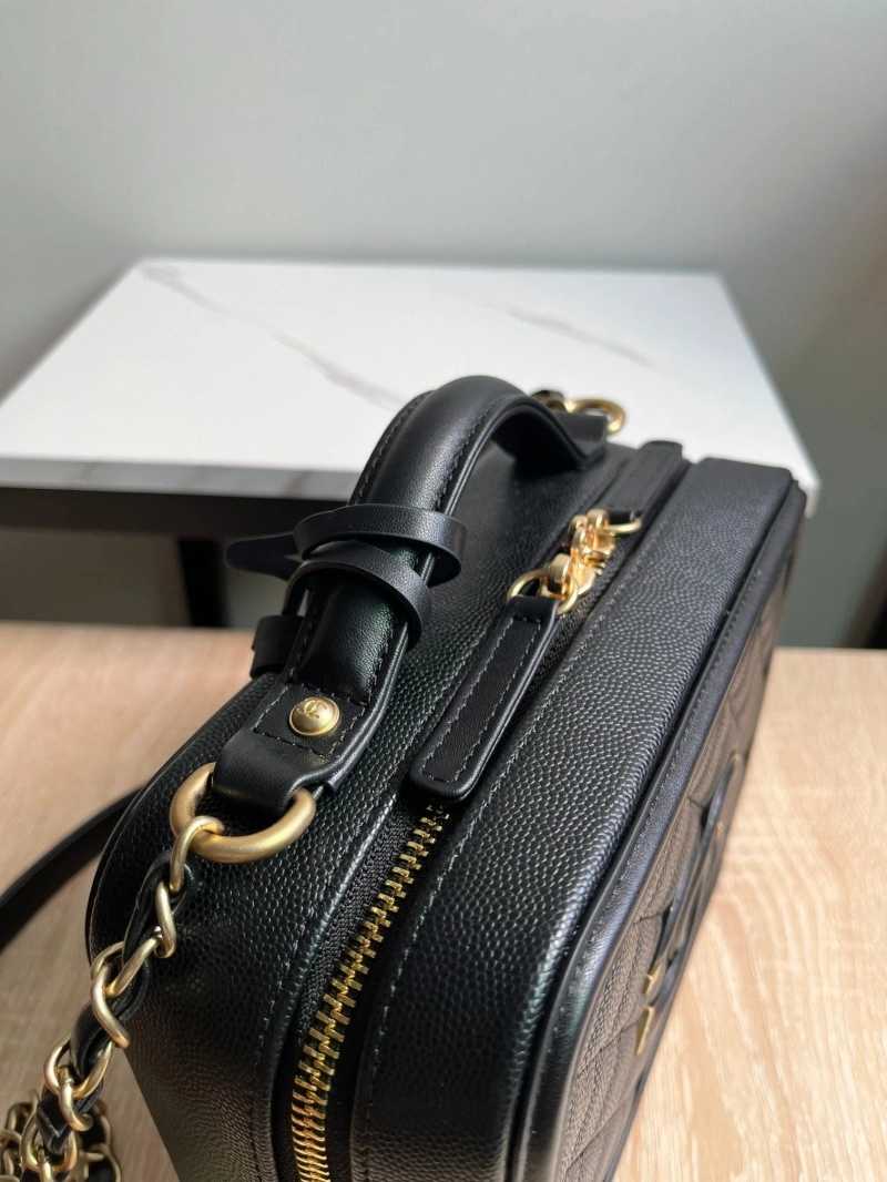 Chanel Cosmetic Bags 4017-0822