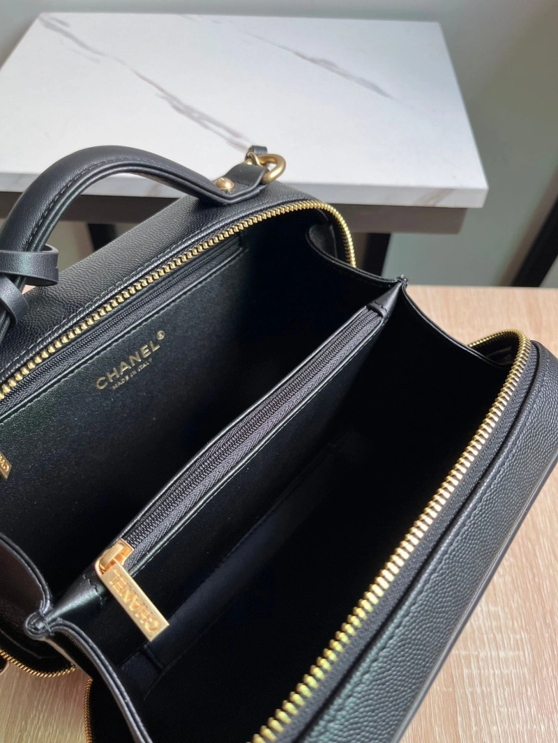 Chanel Cosmetic Bags 4017-0822