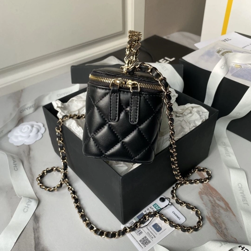 Chanel Cosmetic Bags 4017-0834