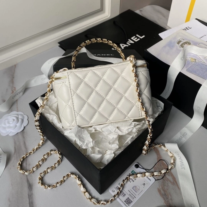 Chanel Cosmetic Bags 4017-0837