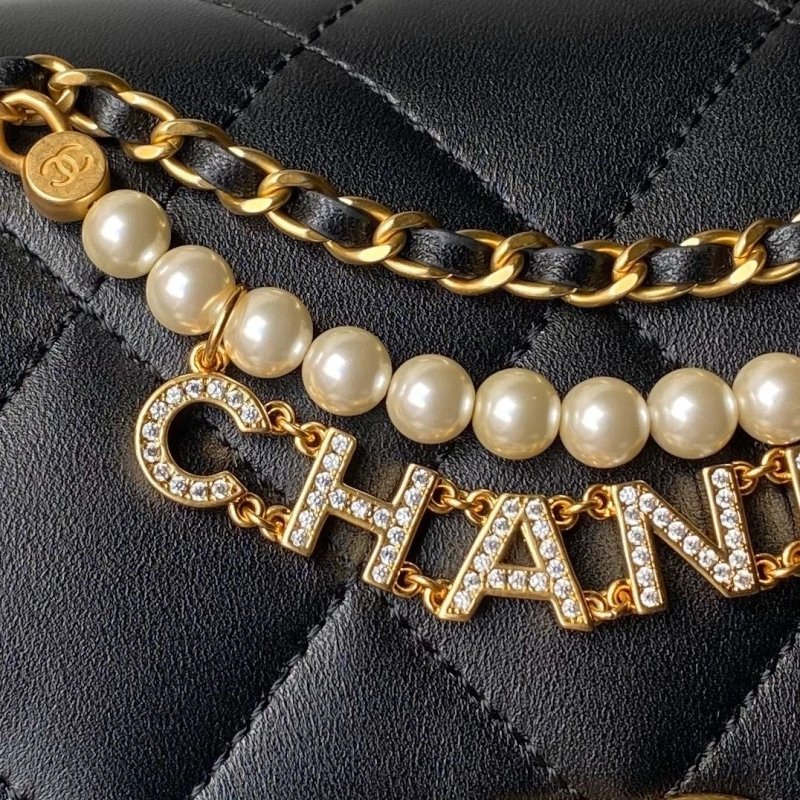 Chanel 19 Bags 4017-0843