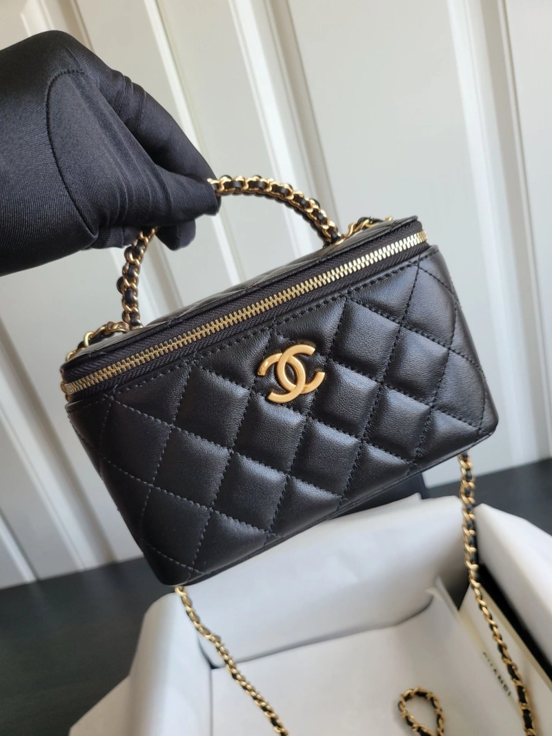 Chanel Cosmetic Bags 4017-0857