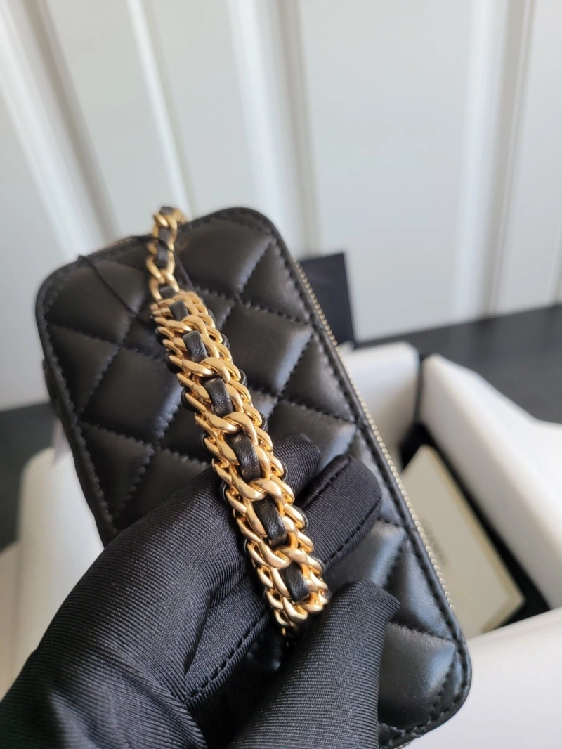 Chanel Cosmetic Bags 4017-0857