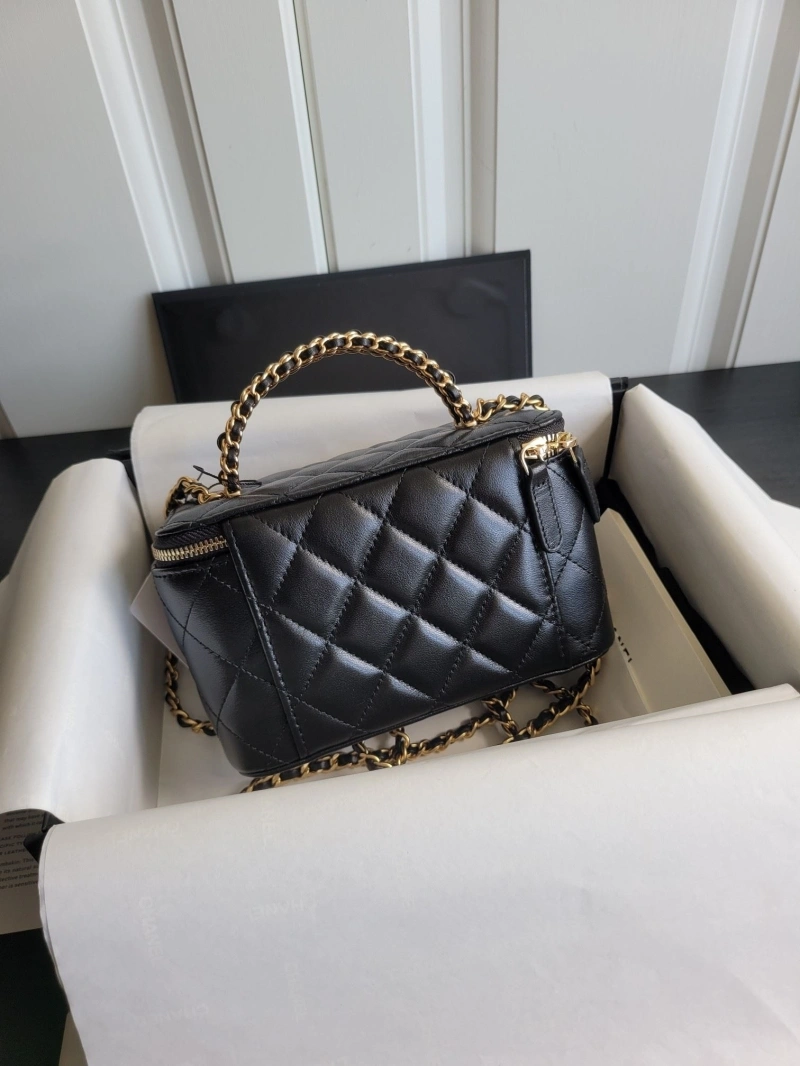 Chanel Cosmetic Bags 4017-0857