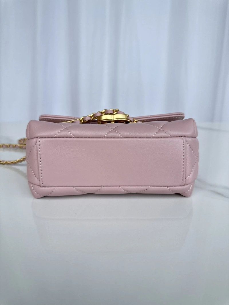 Chanel 19 Bags 4017-0870