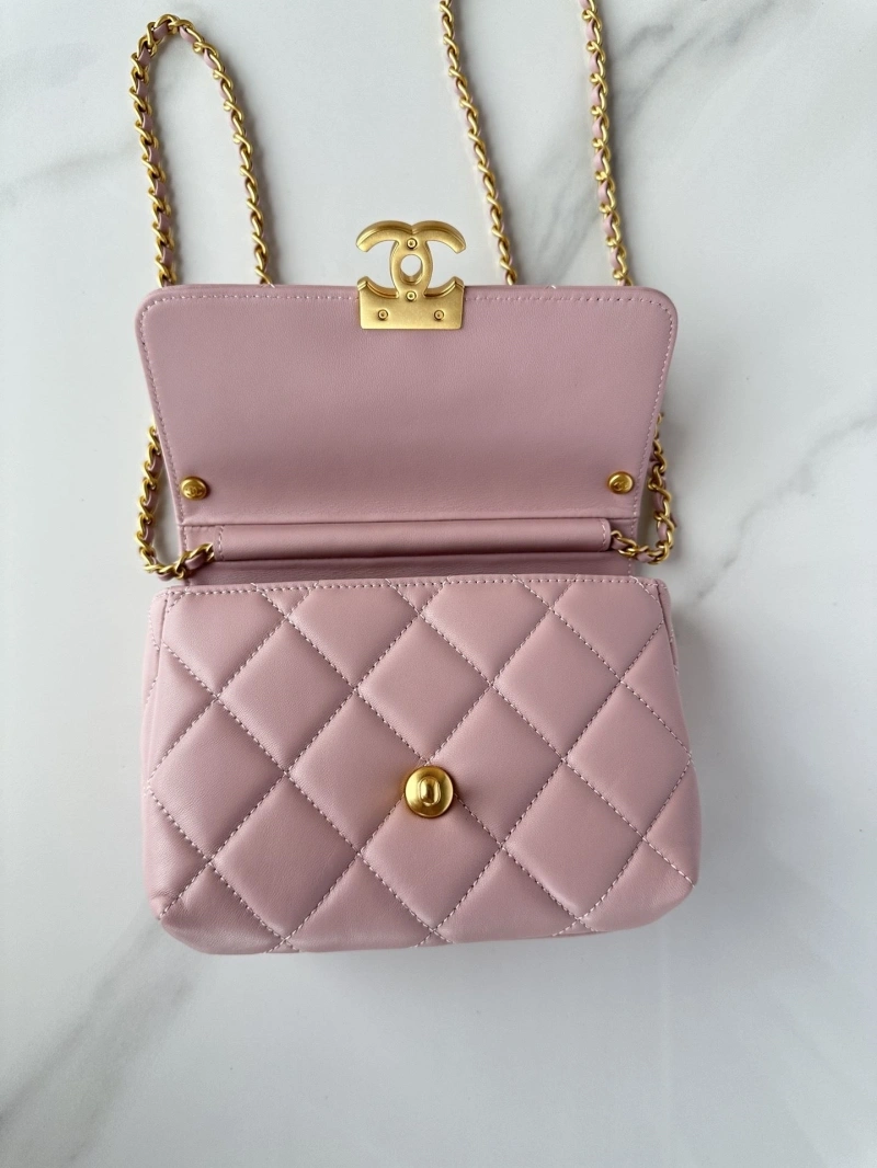 Chanel 19 Bags 4017-0870