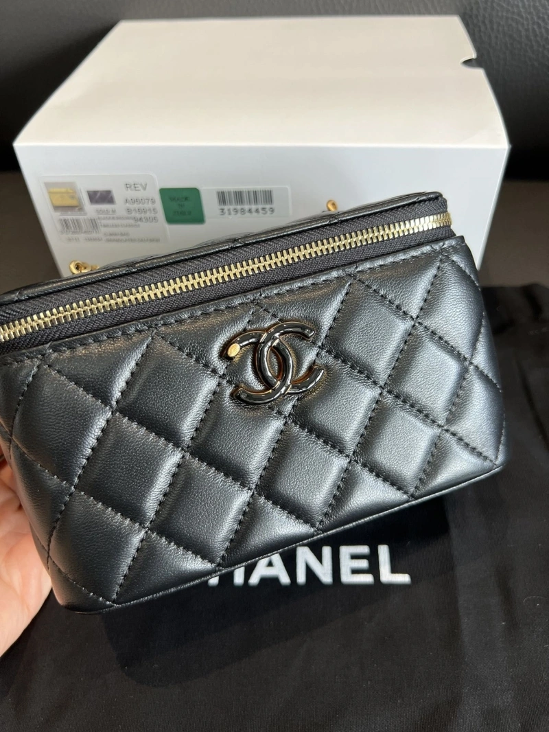 Chanel Cosmetic Bags 4017-0886