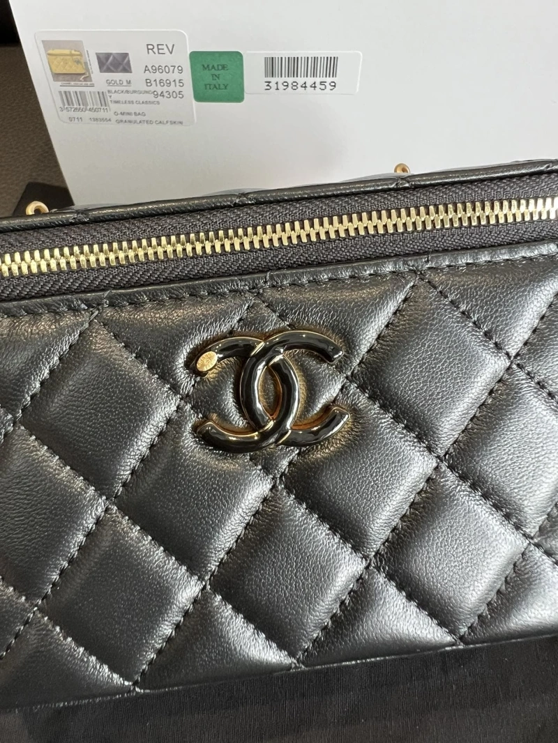 Chanel Cosmetic Bags 4017-0886