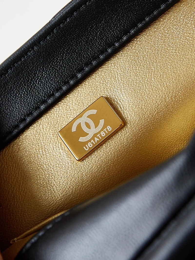 Chanel 19 Bags 4017-0904